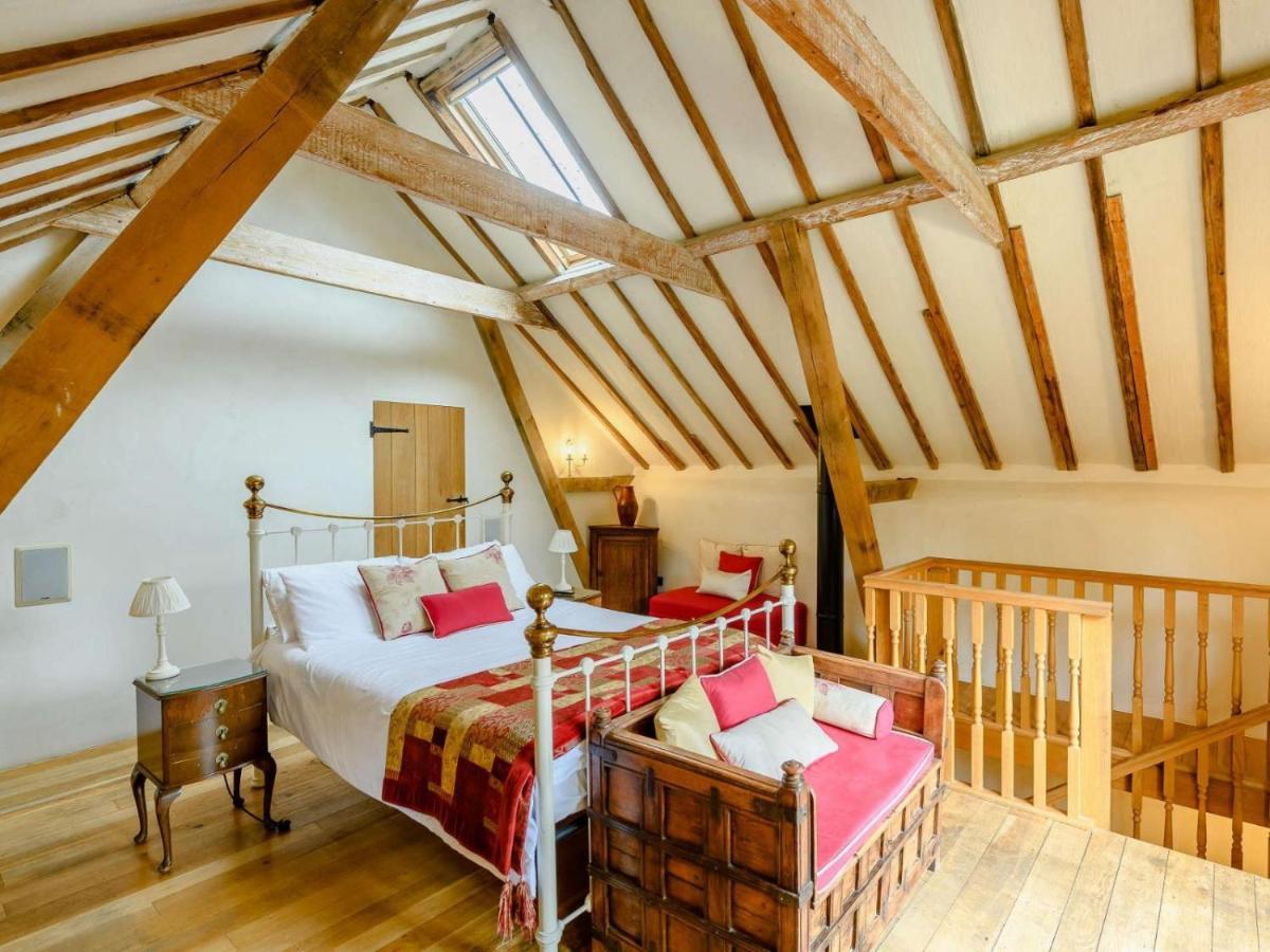 16Th Century Cartlodge With Private Hot Tub Diss Exterior photo