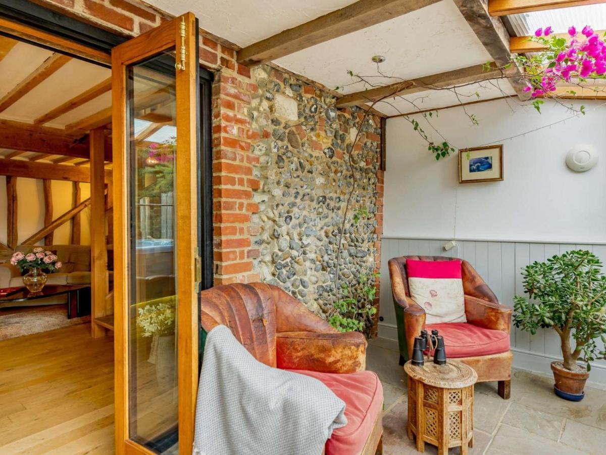 16Th Century Cartlodge With Private Hot Tub Diss Exterior photo